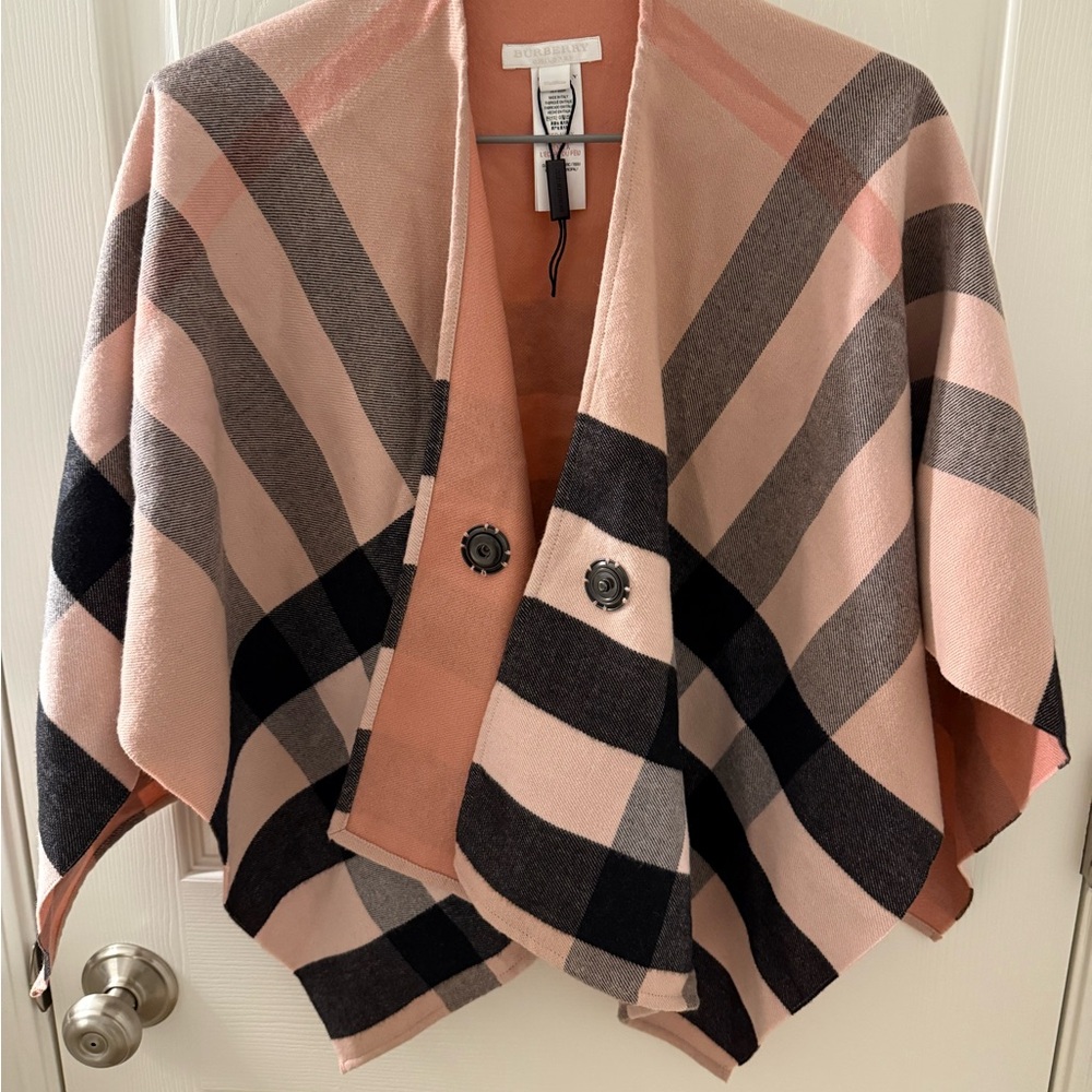 BURBERRY girl’s cape